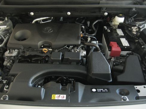 Certified 2025 Toyota RAV4 LE image 26