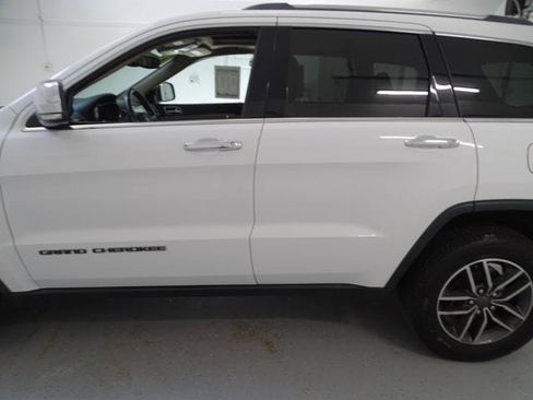 Used 2019 Jeep Grand Cherokee Limited AWD/4WD image 21