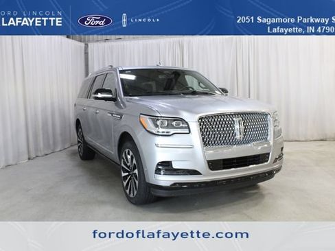 Certified 2024 Lincoln Navigator L Reserve AWD/4WD image 1