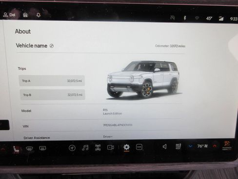 Used 2023 Rivian R1S Launch Edition image 4