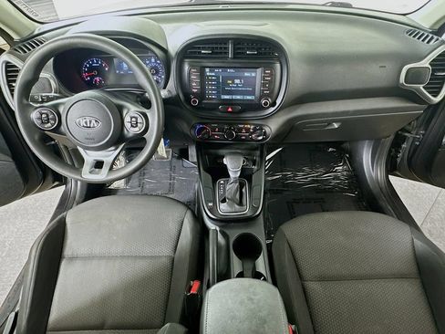 Used 2021 Kia Soul LX FWD image 16