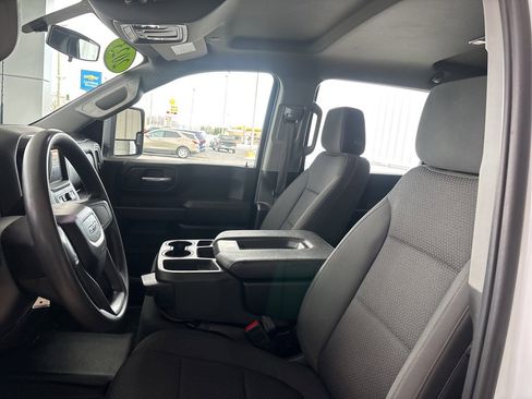 Used 2023 GMC Sierra 2500 Pro image 8