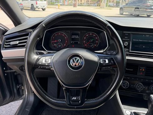 Used 2020 Volkswagen Jetta R-Line w/ R-Line Cold Weather Package FWD image 14