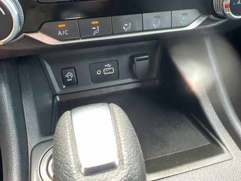 Used 2024 Nissan Sentra S FWD image 38