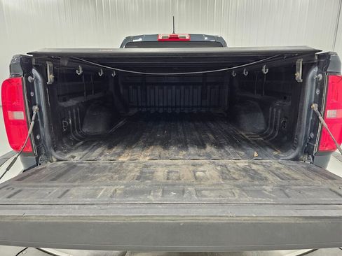 Used 2018 Chevrolet Colorado W/T image 16