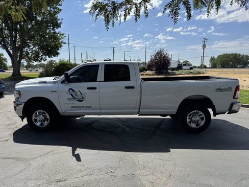 Used 2021 RAM 2500 Tradesman w/ Chrome Appearance Group AWD/4WD image 8