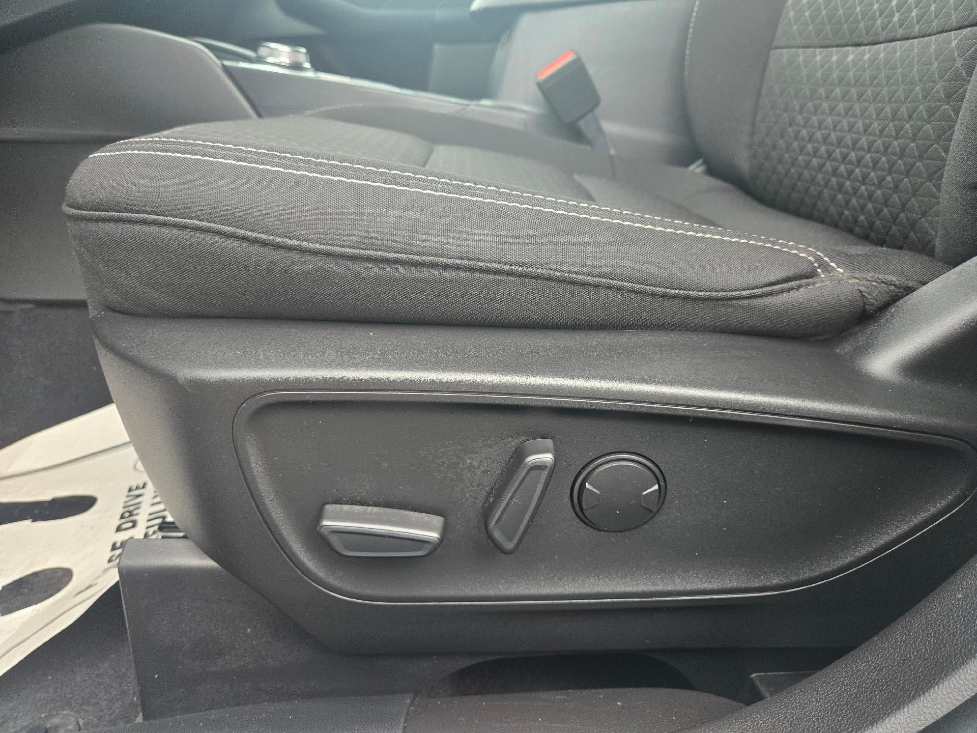 Used 2023 Ford Escape Active w/ Tech Pack #2 AWD/4WD image 16