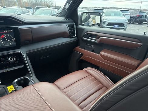 Used 2025 GMC Sierra 1500 Denali Ultimate image 25
