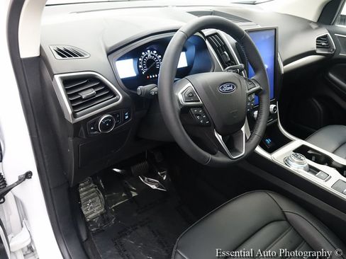 Used 2024 Ford Edge SEL w/ Convenience Package AWD/4WD image 10