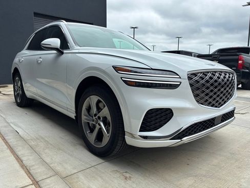 New 2026 Genesis GV70 2.5T AWD/4WD image 3