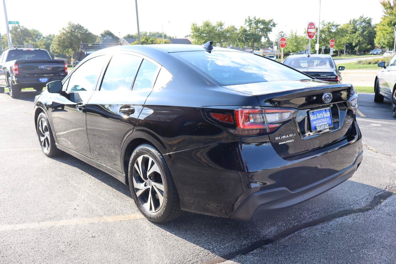 Used 2022 Subaru Legacy Premium w/ Popular Package #1 AWD/4WD image 4