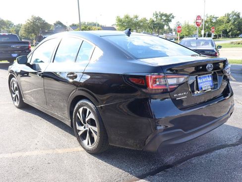 Used 2022 Subaru Legacy Premium w/ Popular Package #1 AWD/4WD image 4