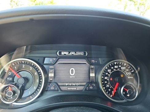 Used 2019 RAM 1500 Big Horn AWD/4WD image 25