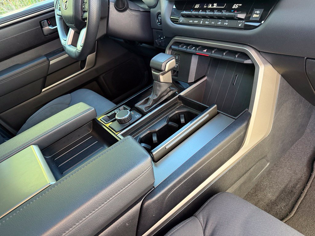 Used 2025 Toyota Sequoia SR5 AWD/4WD image 40