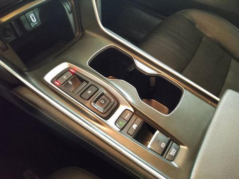 Used 2019 Honda Accord EX-L image 26