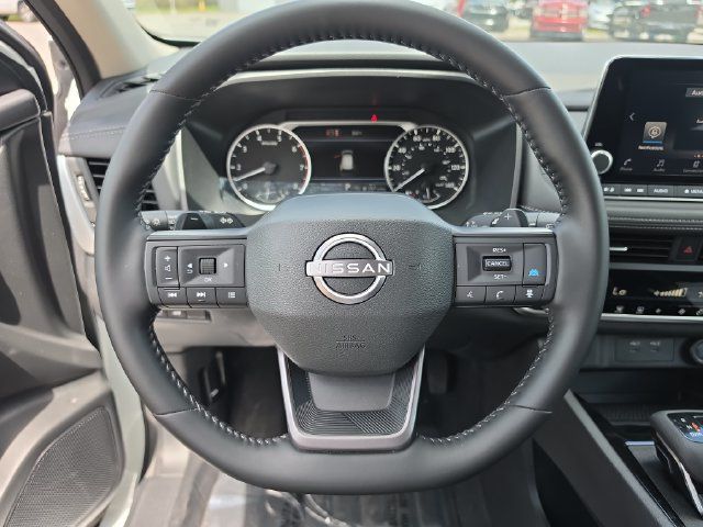 Used 2026 Nissan Rogue SV FWD image 23