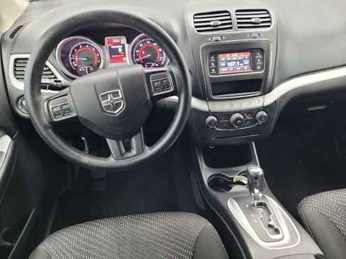 Used 2020 Dodge Journey SE w/ Blacktop Package image 22