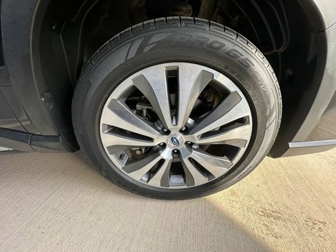 Used 2019 Subaru Ascent Limited AWD/4WD image 38