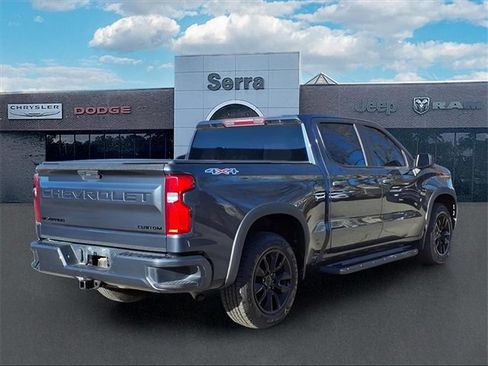 Used 2021 Chevrolet Silverado 1500 Custom image 6