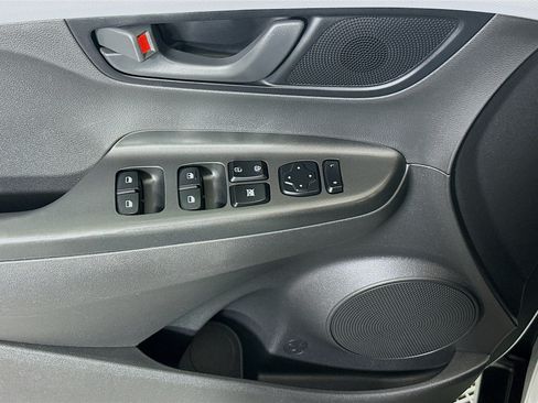 Used 2021 Hyundai Kona SE FWD image 14