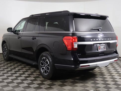Used 2024 Ford Expedition Max XLT image 11