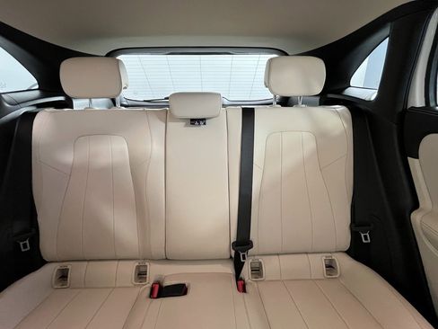 Used 2023 Mercedes-Benz GLA 250 4MATIC w/ Premium Package image 16