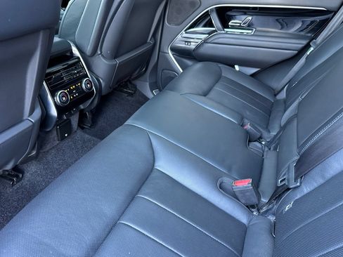 Certified 2023 Land Rover Range Rover SE AWD/4WD image 12