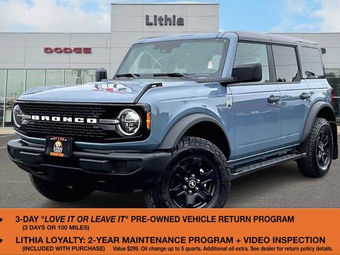 Used 2025 Ford Bronco Big Bend w/ Black Appearance Package image 1