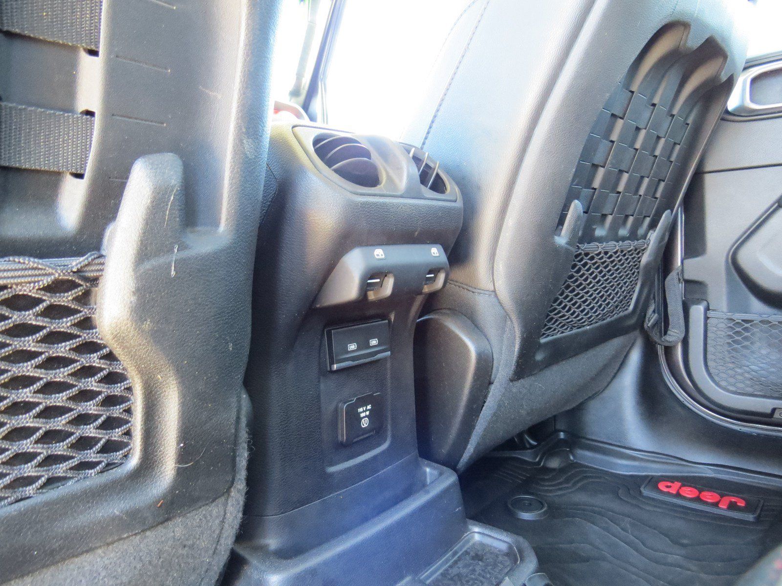Used 2021 Jeep Wrangler Unlimited Rubicon AWD/4WD image 13