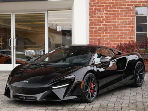 Used 2024 McLaren Artura Performance image 27