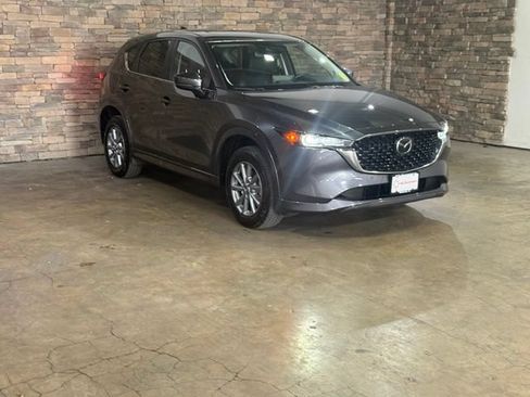 Used 2025 MAZDA CX-5 AWD 2.5 S w/ Preferred Package image 3