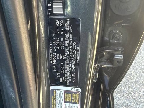 Used 2025 Kia K4 GT-Line w/ GT-Line Sunroof Package FWD image 3