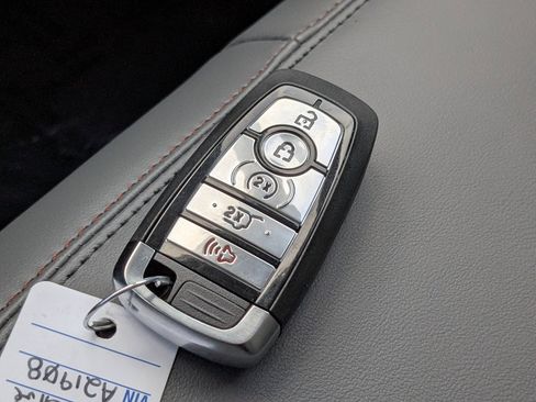 New 2026 Ford Explorer Active w/ Active Comfort Package image 36