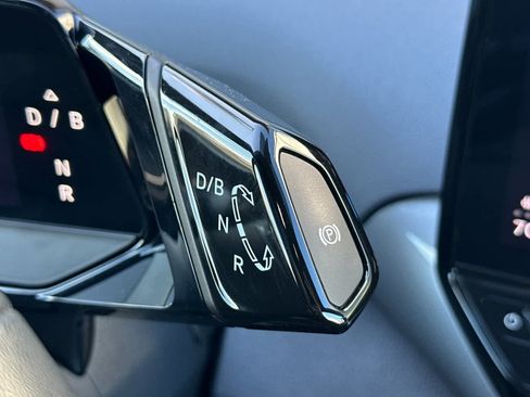 Used 2023 Volkswagen ID.4 Pro S image 22