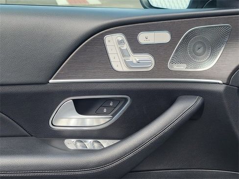 Certified 2022 Mercedes-Benz GLE 350 4MATIC w/ Premium Package image 18