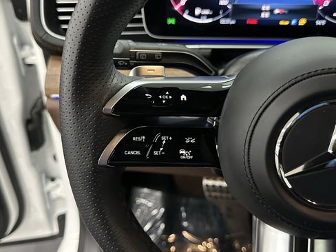 Certified 2025 Mercedes-Benz GLS 450 GLS 450 image 28