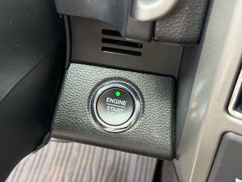 Used 2020 Ford Expedition XLT w/ Equipment Group 202A AWD/4WD image 51