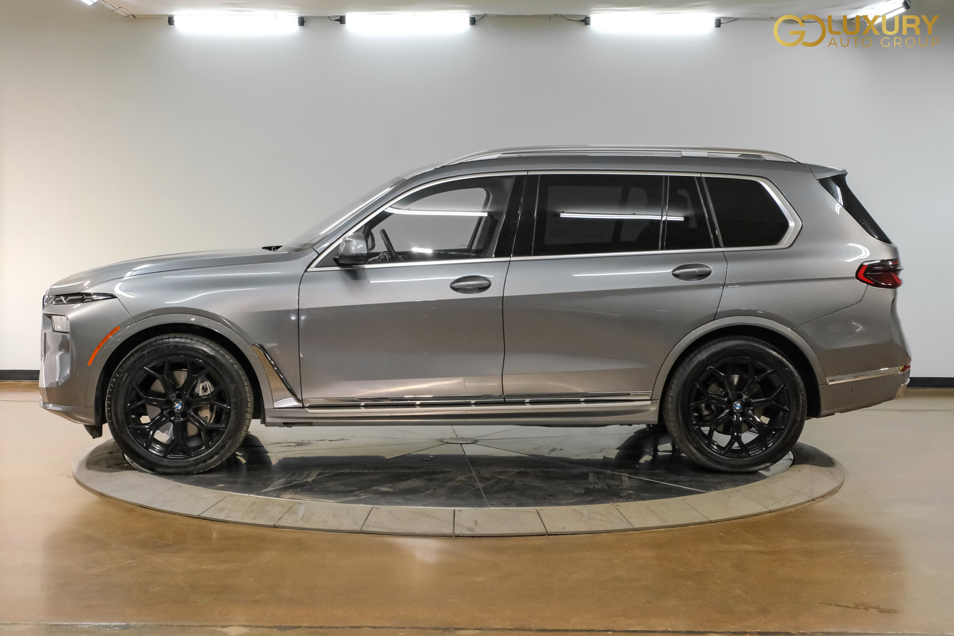Used 2025 BMW X7 xDrive40i AWD/4WD image 13