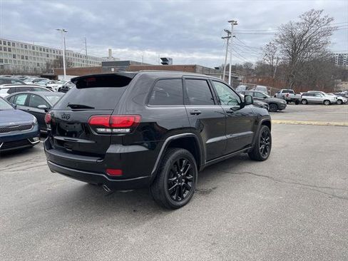 Certified 2022 Jeep Grand Cherokee Laredo X image 8