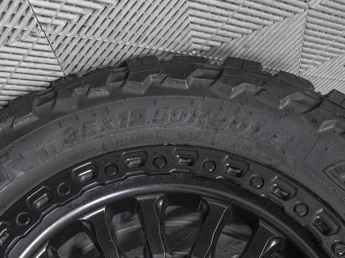 Used 2023 GMC Yukon Denali image 37