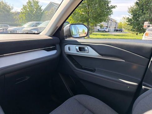 New 2026 Ford Explorer Active AWD/4WD image 19