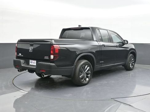 Used 2023 Honda Ridgeline Sport image 13