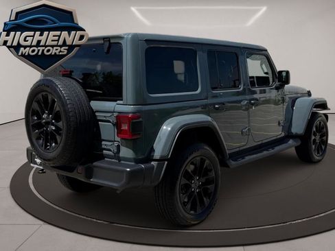 Used 2025 Jeep Wrangler Unlimited Sahara AWD/4WD image 6