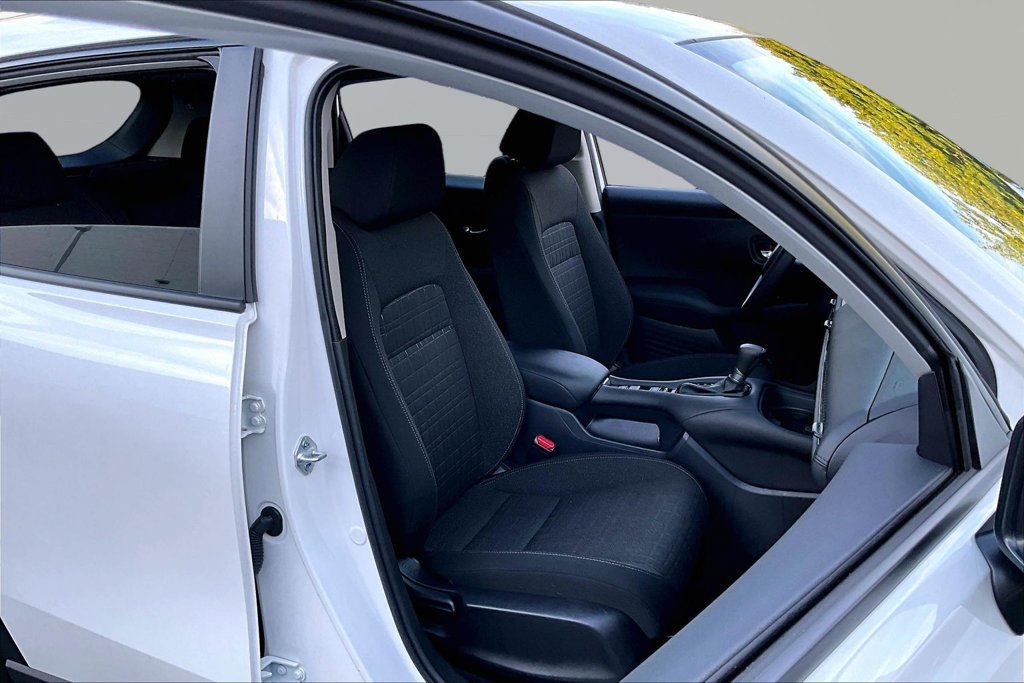 Certified 2026 Honda HR-V LX image 19