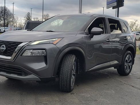 Used 2023 Nissan Rogue SV image 6