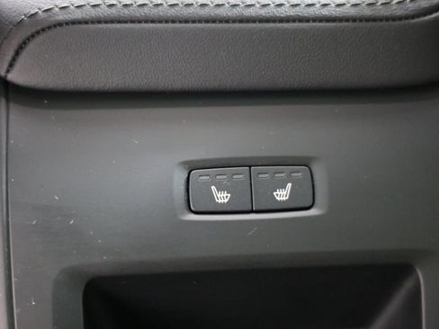 Used 2025 Volvo V60 B5 Cross Country Plus image 27