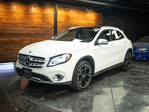 Used 2019 Mercedes-Benz GLA 250 4MATIC image 2