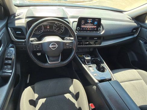 Used 2025 Nissan Rogue SV FWD image 22