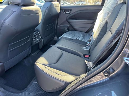 New 2025 Subaru Forester Touring image 6