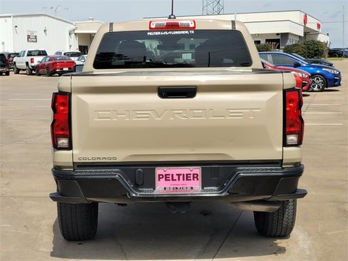 Used 2023 Chevrolet Colorado W/T image 5